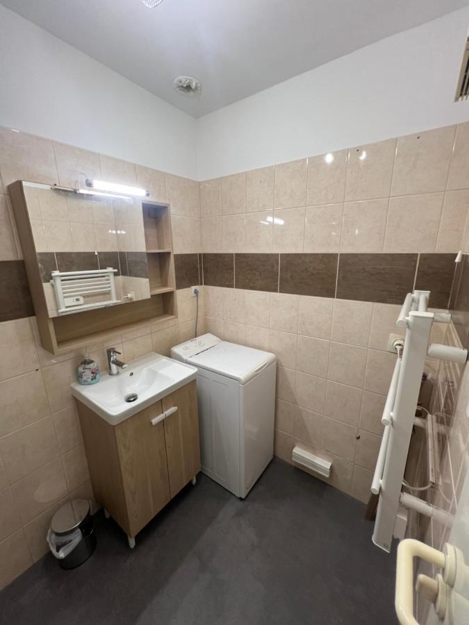 Appartement Unique Dans Le Domaine De La Sangliere บอร์มส์-เลส์-มิโมซาส์ ภายนอก รูปภาพ